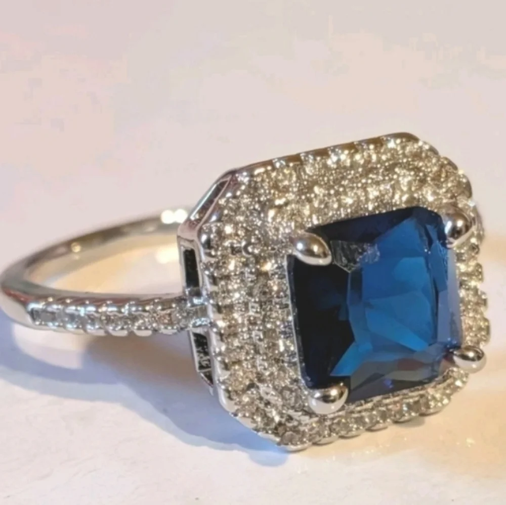 Elegant Blue and Silvery Women's Ring Sz 10